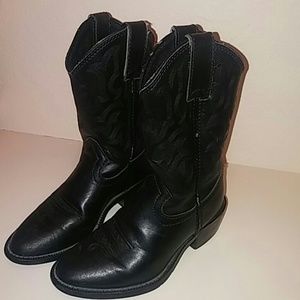 Black Justin western boots